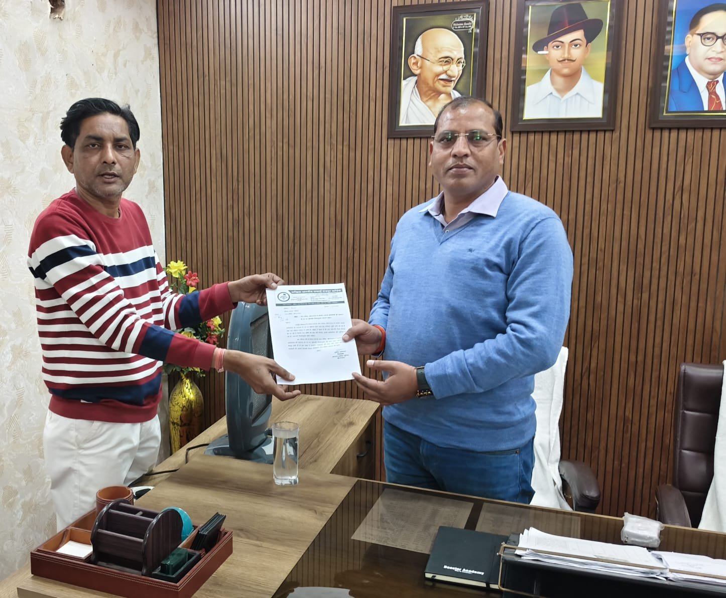 सफाई कर्मचारियों की जमादार के पद पर पद्दोन्नति नियमानुसार किये जाने की मांग