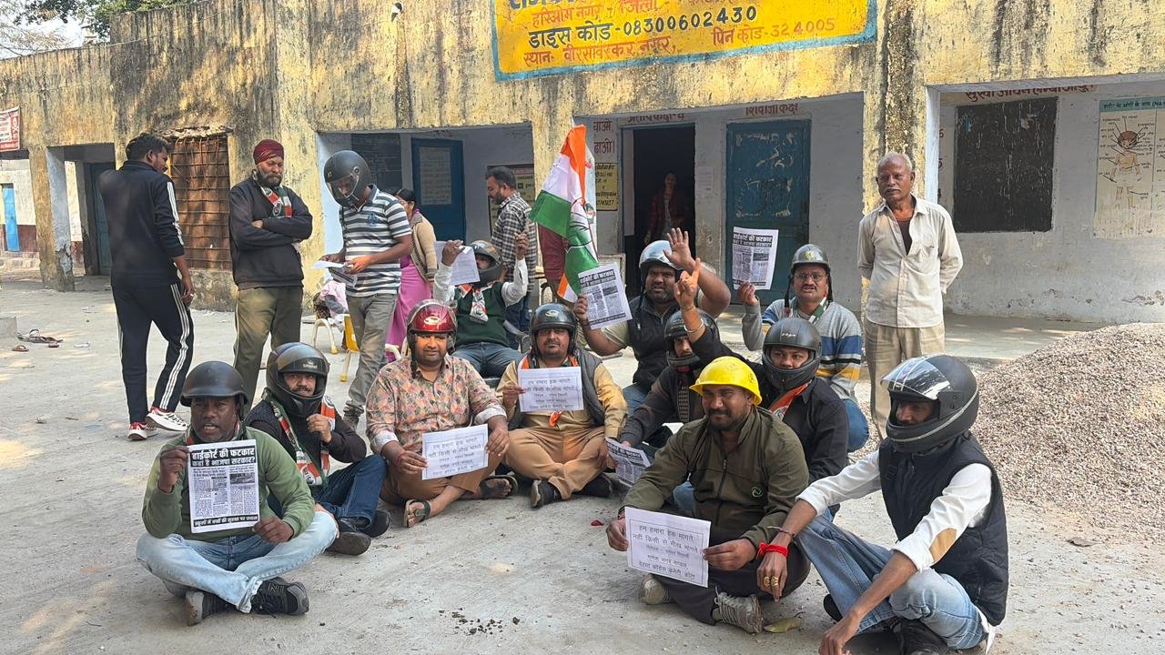 Helmets On, Questions Raised: Congress Protests Crumbling School Behind Education Minister’s Home
