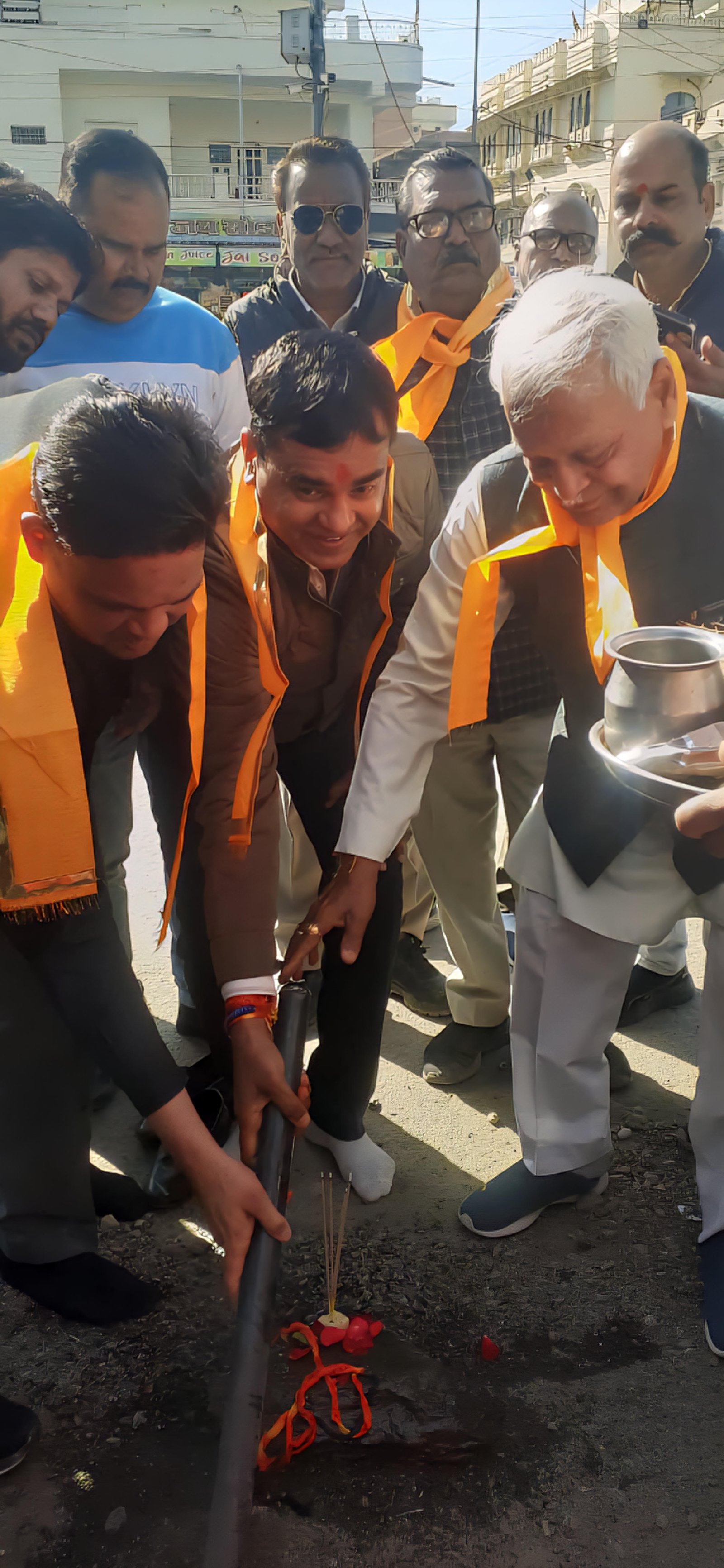 मल्ला तलाई चौराहे पर ब्लॉक लॉक विकास कार्य का लोकार्पण स्वच्छता की दिशा में नगर निगम की अहम पहल