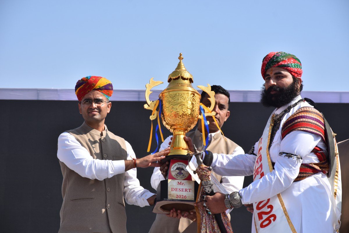 जैसलमेर: मरू महोत्सव-2026 का भव्य आगाज, अतिरिक्त जिला कलक्टर ने गुब्बारे उड़ाकर किया शुभारंभ