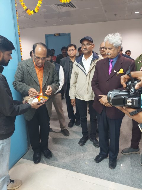 कल्याण सिंह कैंसर संस्थान का दौरा, सुविधाओं की सराहना