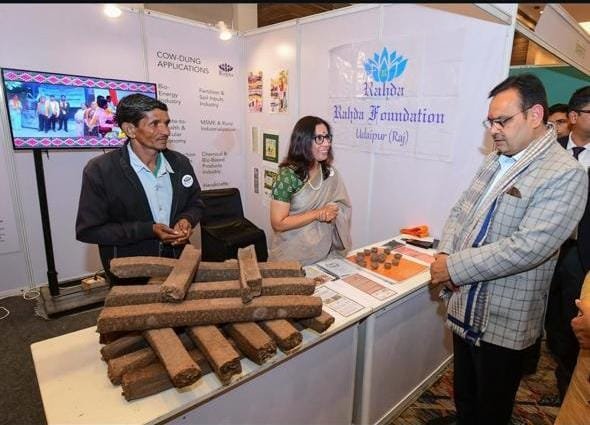 Chief Minister Praises Rahda Foundation’s “Gokasth” Campaign, Calls It Important for Environmental Conservation