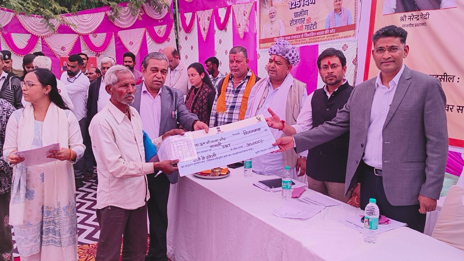 Principal Secretary T. Ravikant Visits Udaipur, Reviews Gram Utthan Camp at Khemli