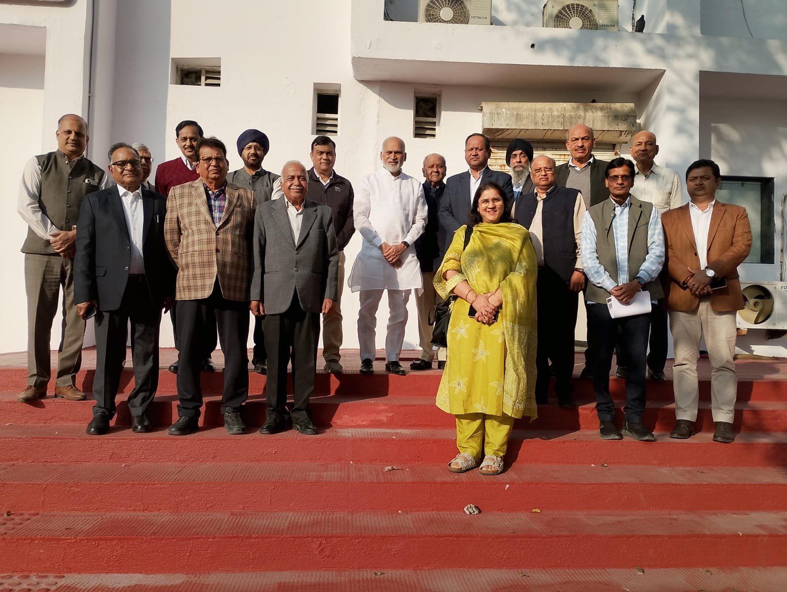 उद्योगों को अपशिष्ट प्रबंधन, वेस्ट-टू-एनर्जी एवं कार्बन उत्सर्जन नियंत्रण पर किया जाना चाहिए जागरूक – सांसद अयोध्या रामि रेड्डी