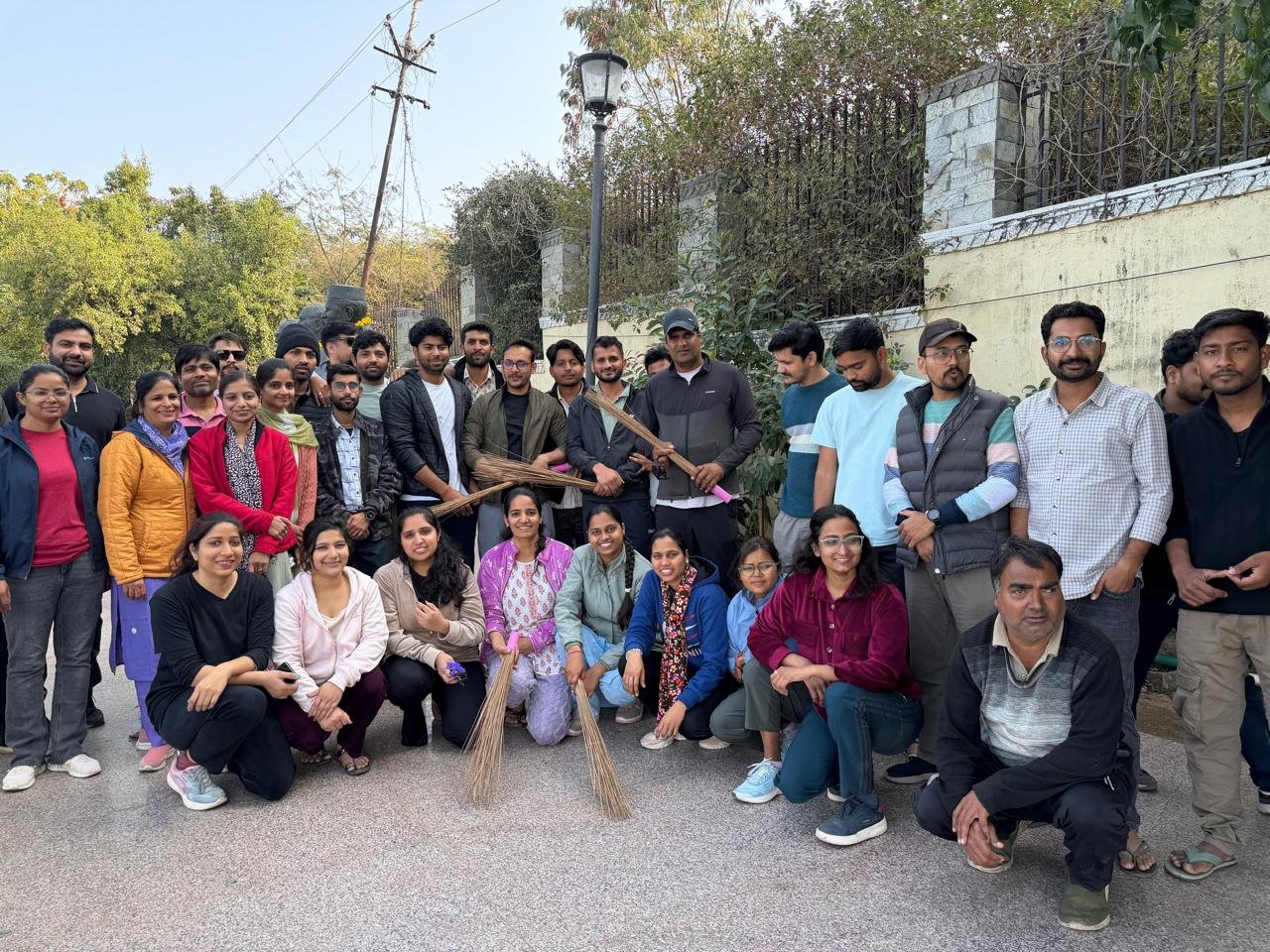 Voluntary Cleanliness Drive at Fateh Sagar Lake Embankment under “Mera Udaipur – Meri Pehchan” Campaign