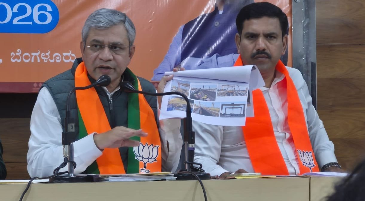 Union Minister Ashwini Vaishnaw Presents Roadmap for “Developed India 2047” Focusing on Manufacturing, AI, and Railway Expansion