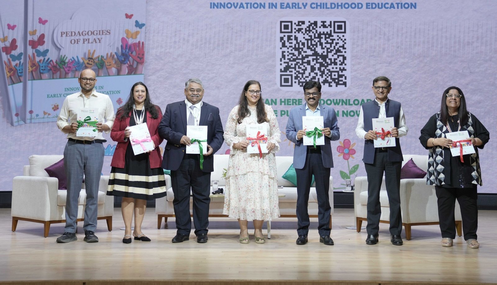 रिलायंस फाउंडेशन के ‘बिल्डिंग फ्लोरिशिंग फ्यूचर्स’ सम्मेलन में छात्रों के भविष्य पर फोकस