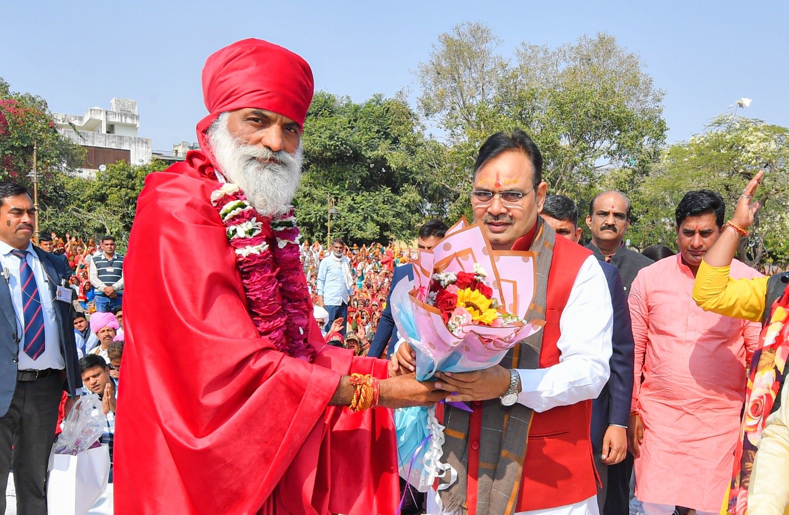 मुख्यमंत्री ने गोविंददेव जी परिसर से विशाल कलश यात्रा का किया शुभारंभ