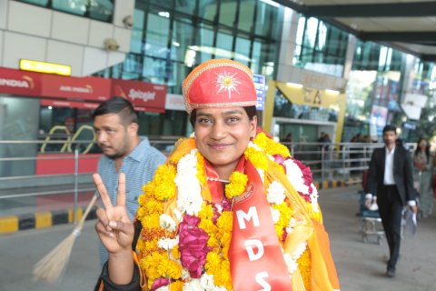 उदयपुर की पर्वतारोही बेटी मनस्वी अग्रवाल उदयपुर पहुंची, शहरवासियों ने स्वागत में बिछाए पल पांवडे