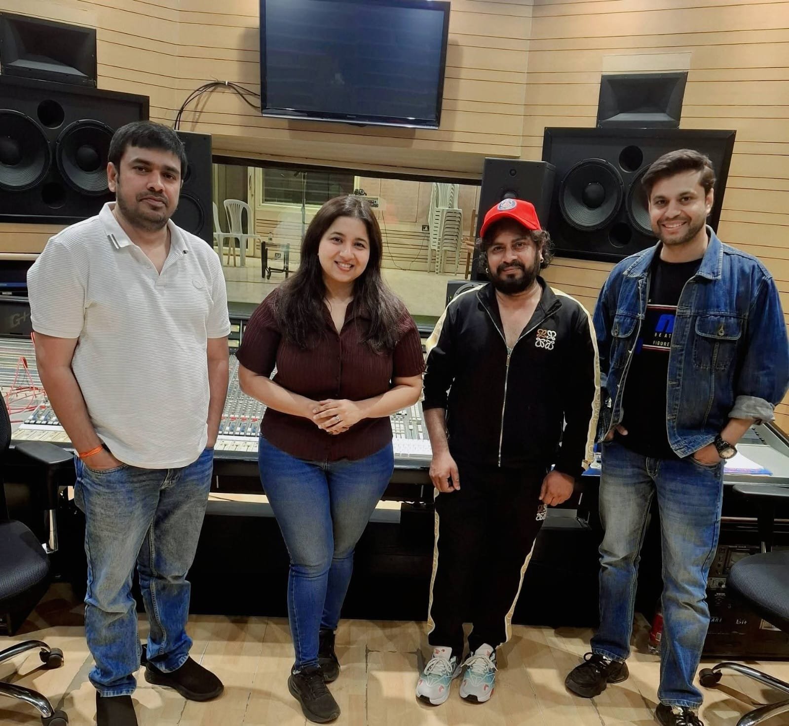 The song "Ishq Risk" has captured the hearts of the audience, with Pawan Pandey and Munna Dubey expressing their gratitude*