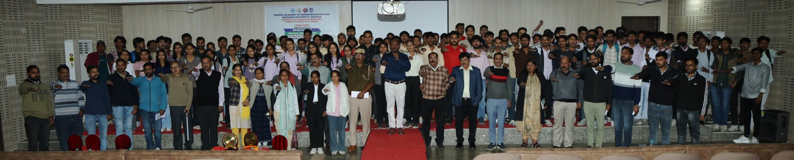 पेसिफिक इंस्टिट्यूट ऑफ फायर एंड सेफ्टी मैनेजमेंट द्वारा “रोड सेफ्टी” विषय पर एक महत्वपूर्ण जागरूकता सेमिनार का आयोजन 