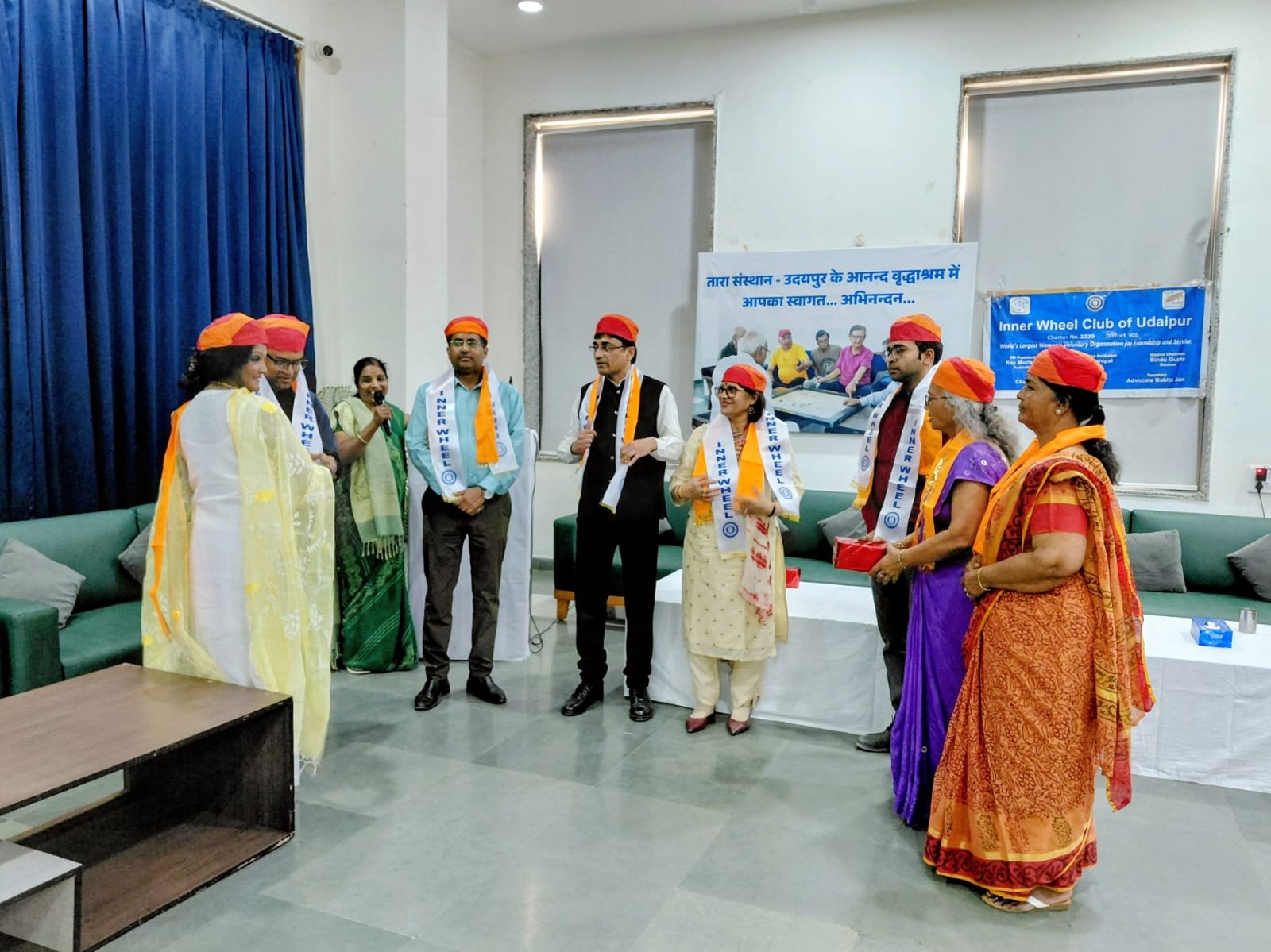 तारा संस्थान वृदाश्रम मे एक्यूप्रेशर, कैंसर, एवं हृदय रोग जागरूकता की अनूठी पहल 