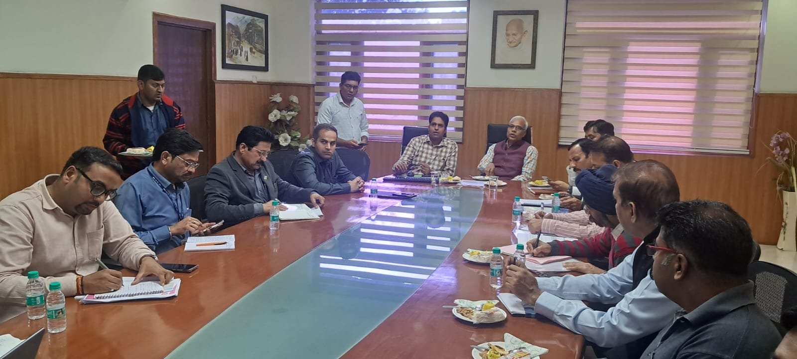 पीसीसीएम ने रेल मंडल दौरे के दौरान वाणिज्यिक सिस्टम को देख आवश्यक दिशा निर्देश जारी किए