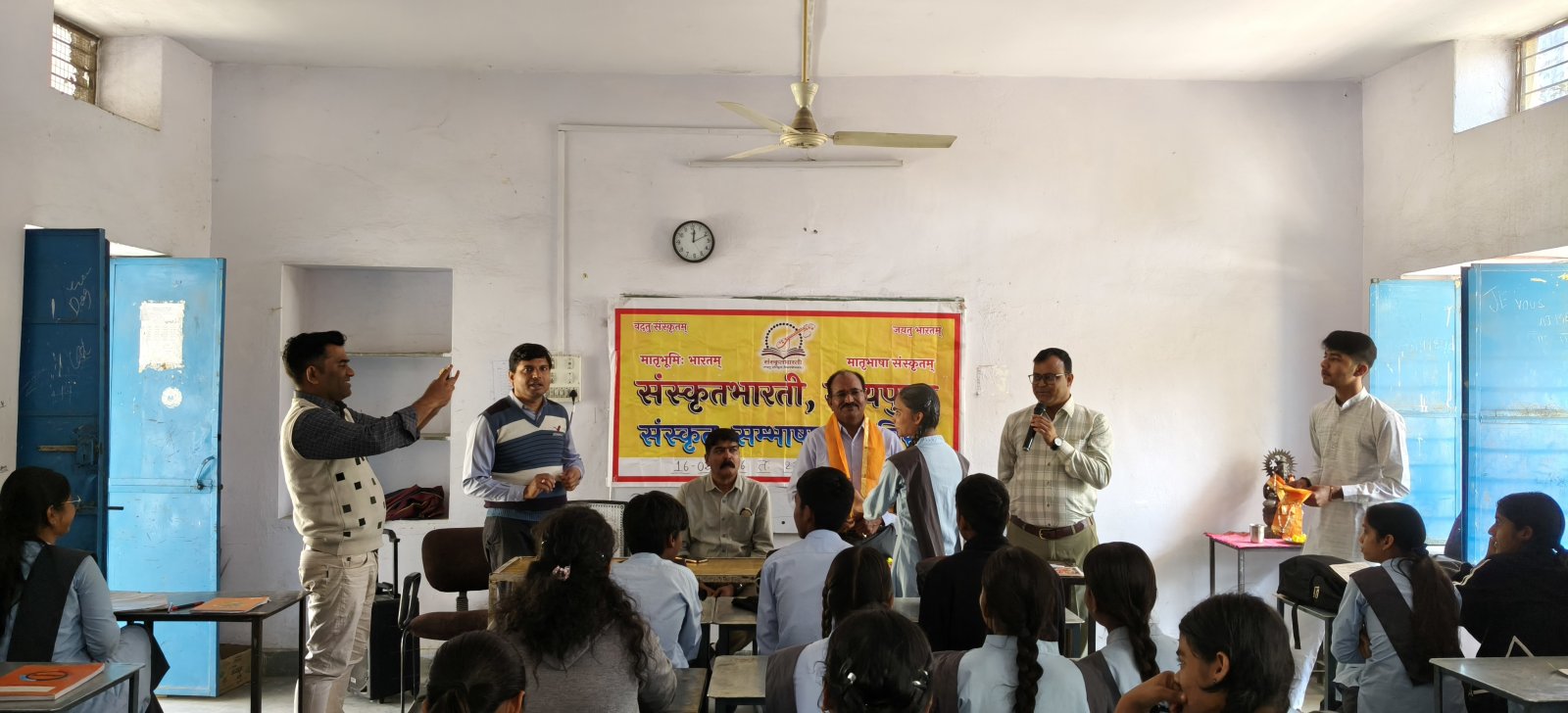 संभाषण शिविर बना जनजागरण का माध्यम