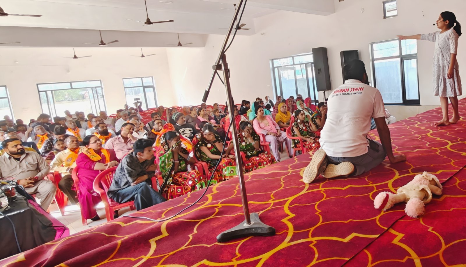मीरा विहार कॉलोनी में नशे के खिलाफ नाटक कार्यक्रम आयोजित