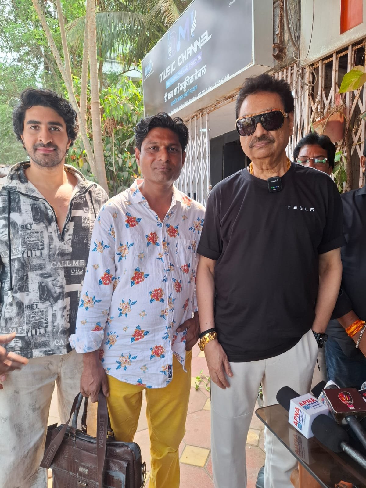 कुमार सानू ने हिंदी फिल्म "दीप दुर्गा" के लिए दिल को छू लेने वाला गाना रिकॉर्ड किया