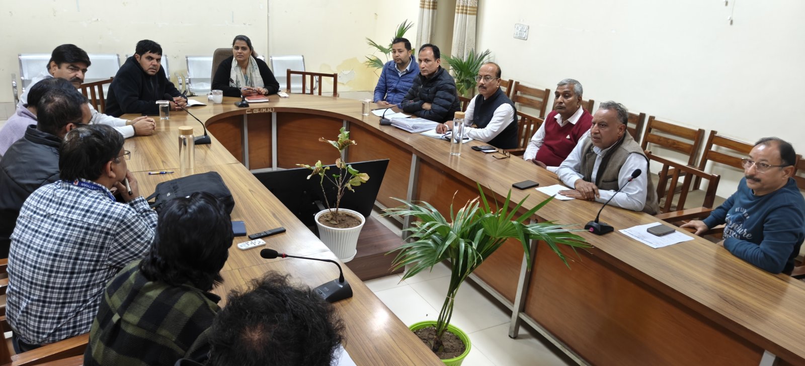 श्वान समस्या निराकरण के लिये करेंगे जिला प्रशासन का सहयोग