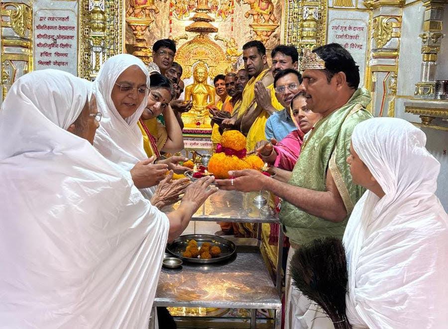चंद्र प्रभु भगवान का मोक्ष एवं ज्ञान कल्याणक महोत्सव सम्पन्न