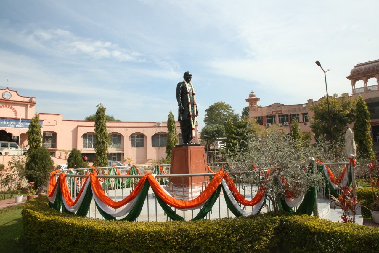 विद्यापीठ - मातृ संस्था की व्यवस्थापिका की बैठक सम्पन्न