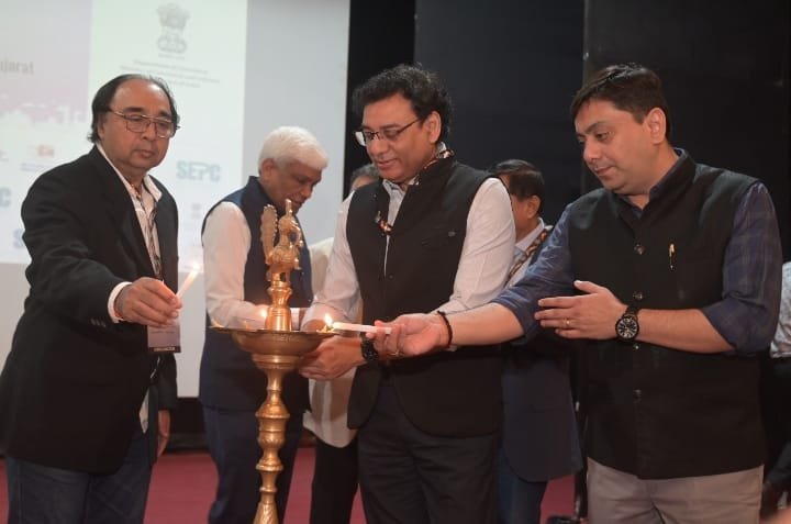 Seminar on Gujarat Entertainment and Media Industry Concludes Successfully in Ahmedabad