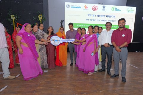 वेदांता हिन्दुस्तान जिं़क द्वारा चित्तौडगढ जिलें में निर्मित 261 नंदघर समुदाय को सौंपे