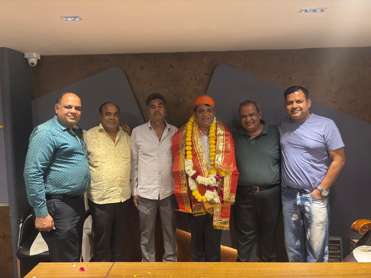 उदयपुर इलेक्ट्रॉनिक्स ट्रेड एसोसिएशन के अध्यक्ष पद पर रमेश शाह निर्विरोध निर्वाचित