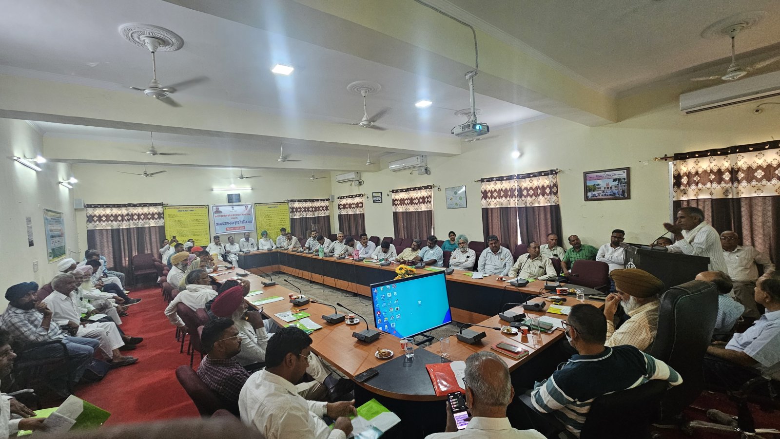 Farmers Gain Insights on Crop Harvesting and Storage at Scientific Dialogue in Sri Ganganagar