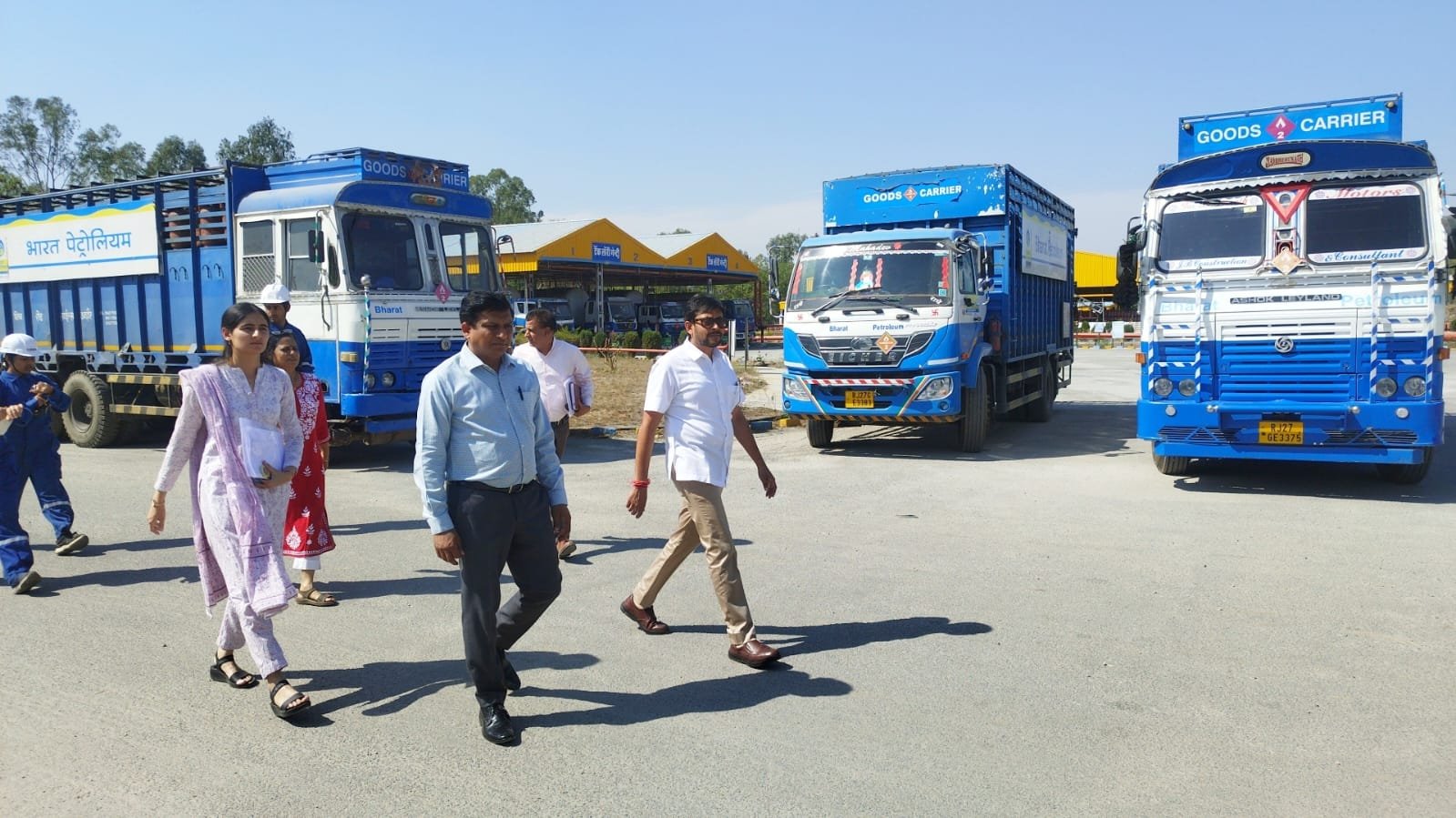 District Collector Namit Mehta Inspects BPCL Gas Plant at Sakroda, Reviews Supply Situation
