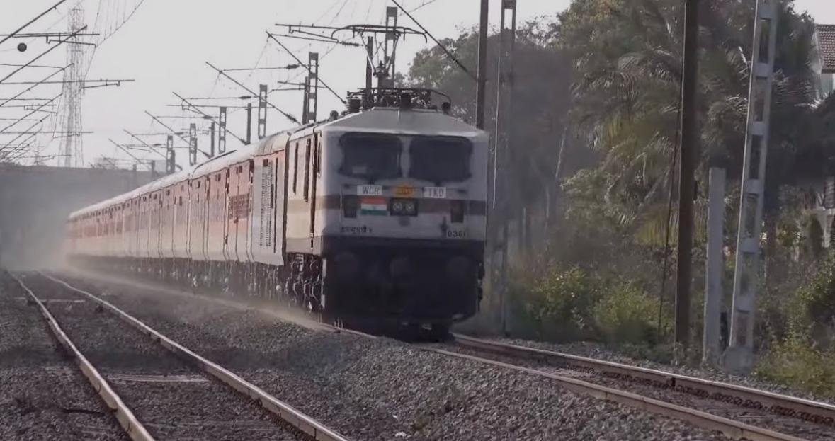 नवरात्रि के दौरान विशेष संख्या 04081/04082 की सेवाओं में विस्तार
