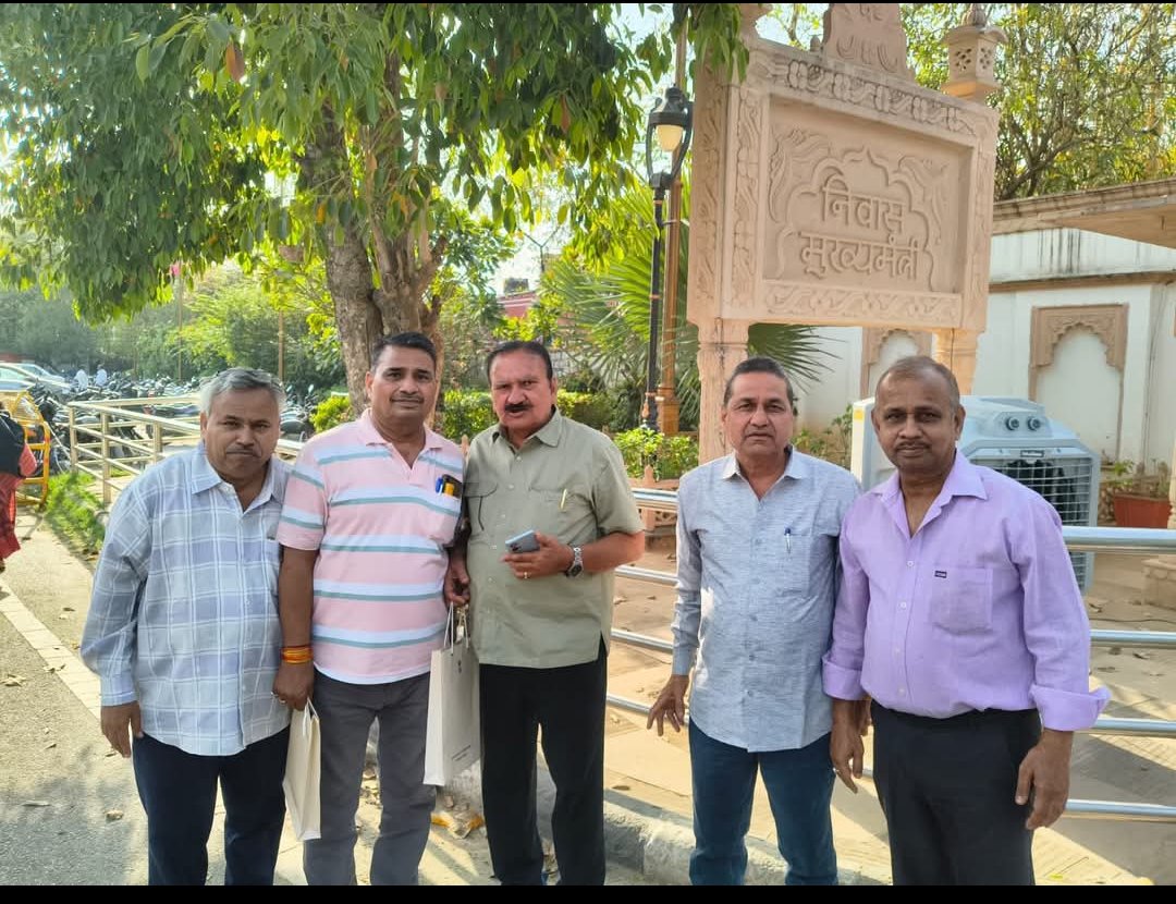 पत्रकारों की चंद्रेसल आवासीय योजना का मुद्दा जोर शोर से उठाया- ग्रेटर कोटा प्रेस क्लब के पदाधिकारियों ने मुख्यमंत्री से की मुलाकात