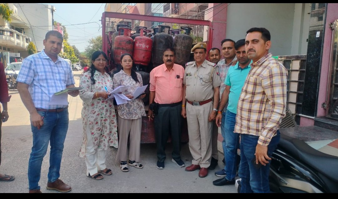 भीमगंजमंडी सीआई रामकिशन गोदारा की त्वरित कार्यवाही से काला बाजारी के लिए रखे 37 गैस सिलेंडर जप्त