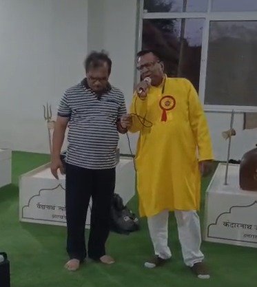 उदयपुर में 12 ज्योतिर्लिंगों के सान्निध्य में गूँजी शिव-स्तुति, सुरों की मंडली ने सजाई भक्तिमय संध्या