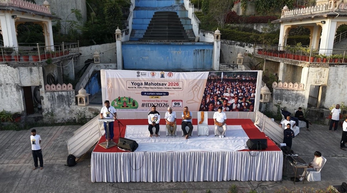 अंतराष्ट्रीय योग दिवस 2026 का काउंटडाउन : प्रताप गौरव केंद्र पर हुआ सामूहिक योगाभ्यास