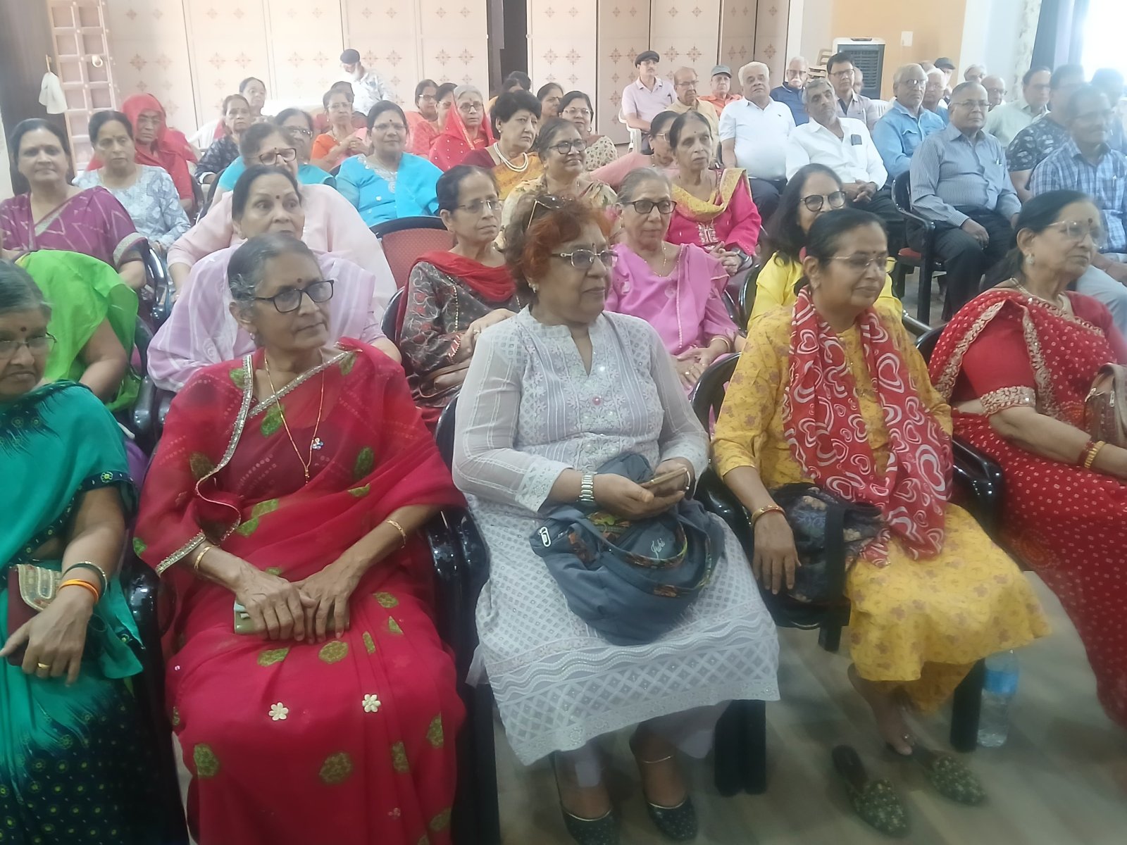मुस्कान सीनियर सिटीजन क्लब में गणगौर-ईद संगम पर अनूठा आयोजन