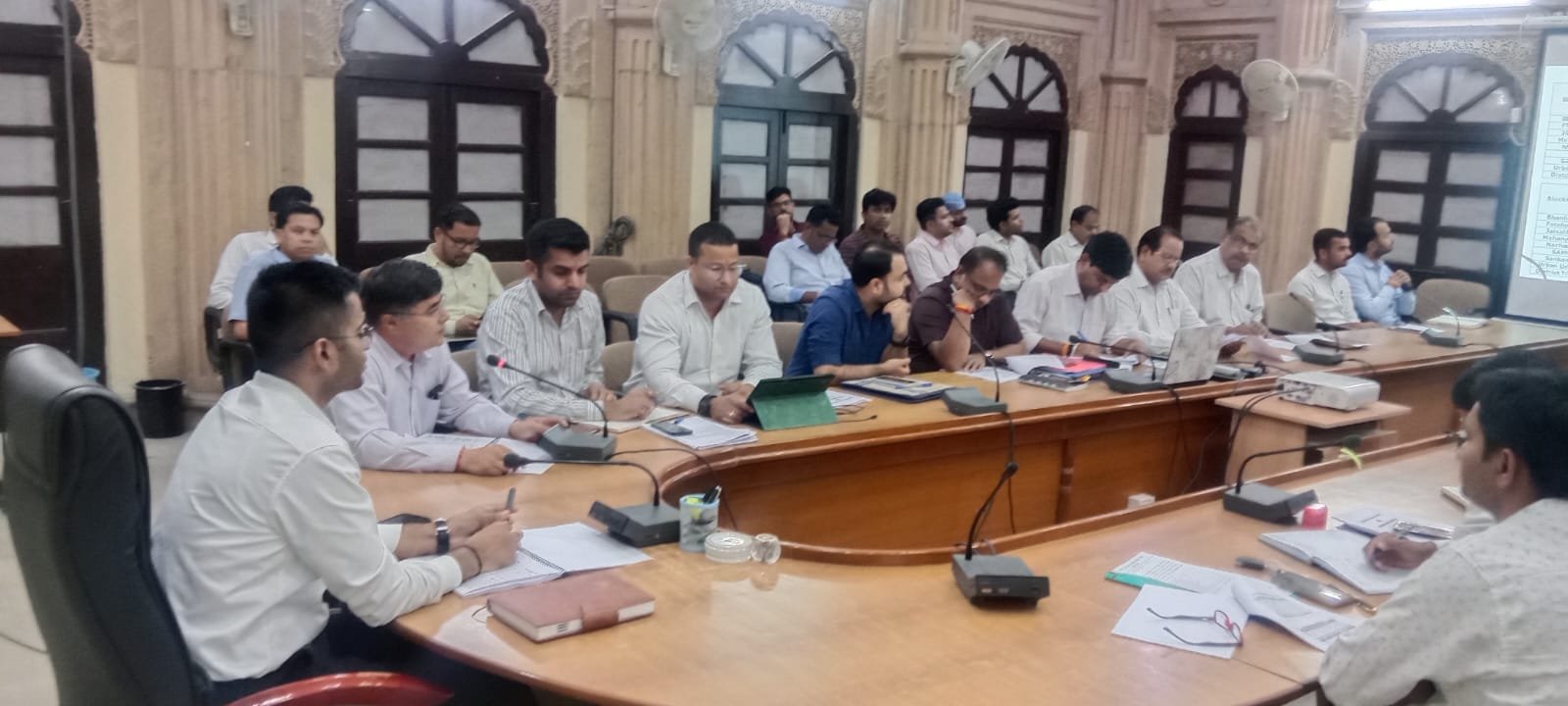 जिला स्वास्थ्य समिति की बैठक में स्वास्थ्य सेवाओं की हुई विस्तृत समीक्षा