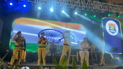 ###90s Nostalgia Lights Up Udaipur Evening 