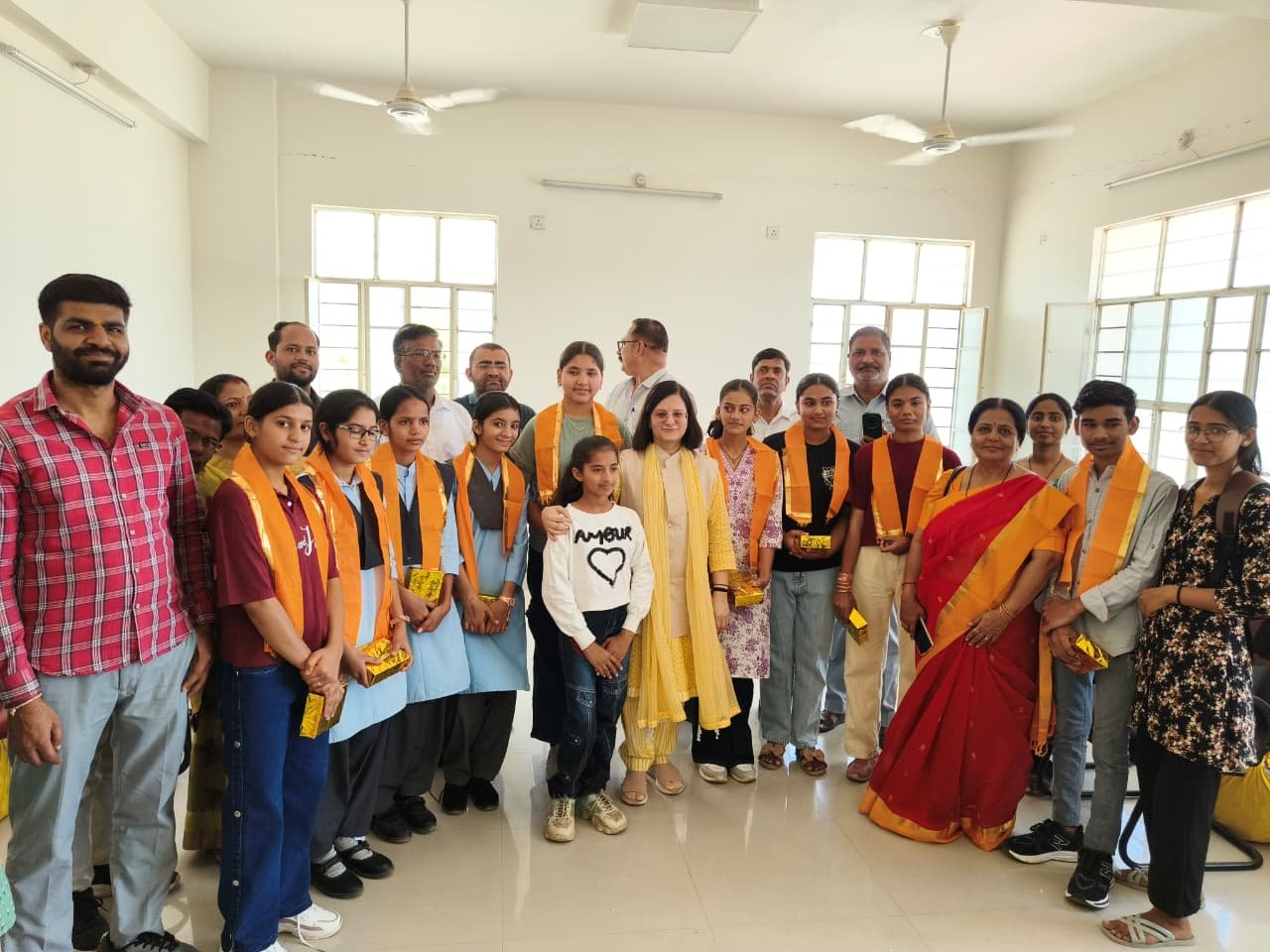 Meritorious Students Honored, Enjoy Boating at Fateh Sagar