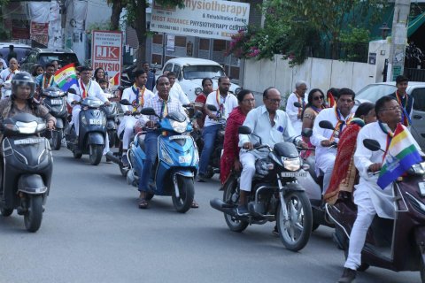 भगवान महावीर के जयकारों के साथ उपनगरीय क्षेत्र में निकली भव्य शोभायात्रा