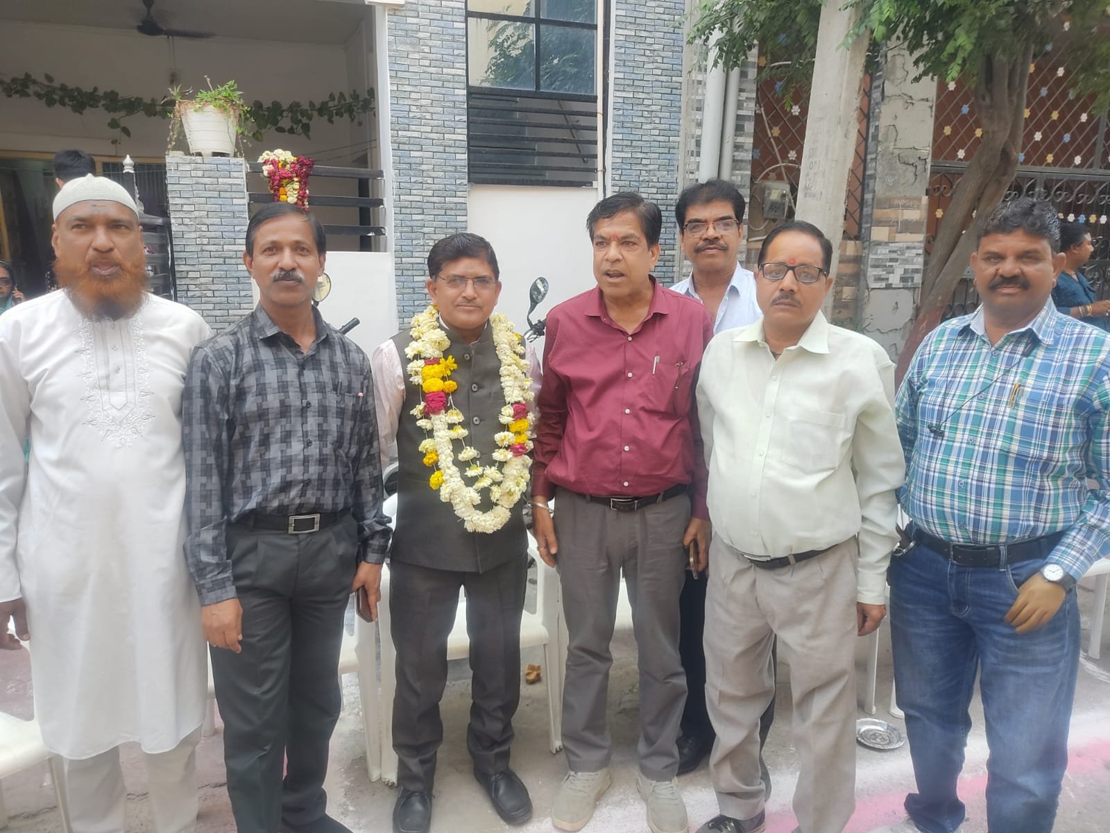 स्वास्थ्य निरीक्षक मोहम्मद फारुक पीरजादा का विदाई समारोह