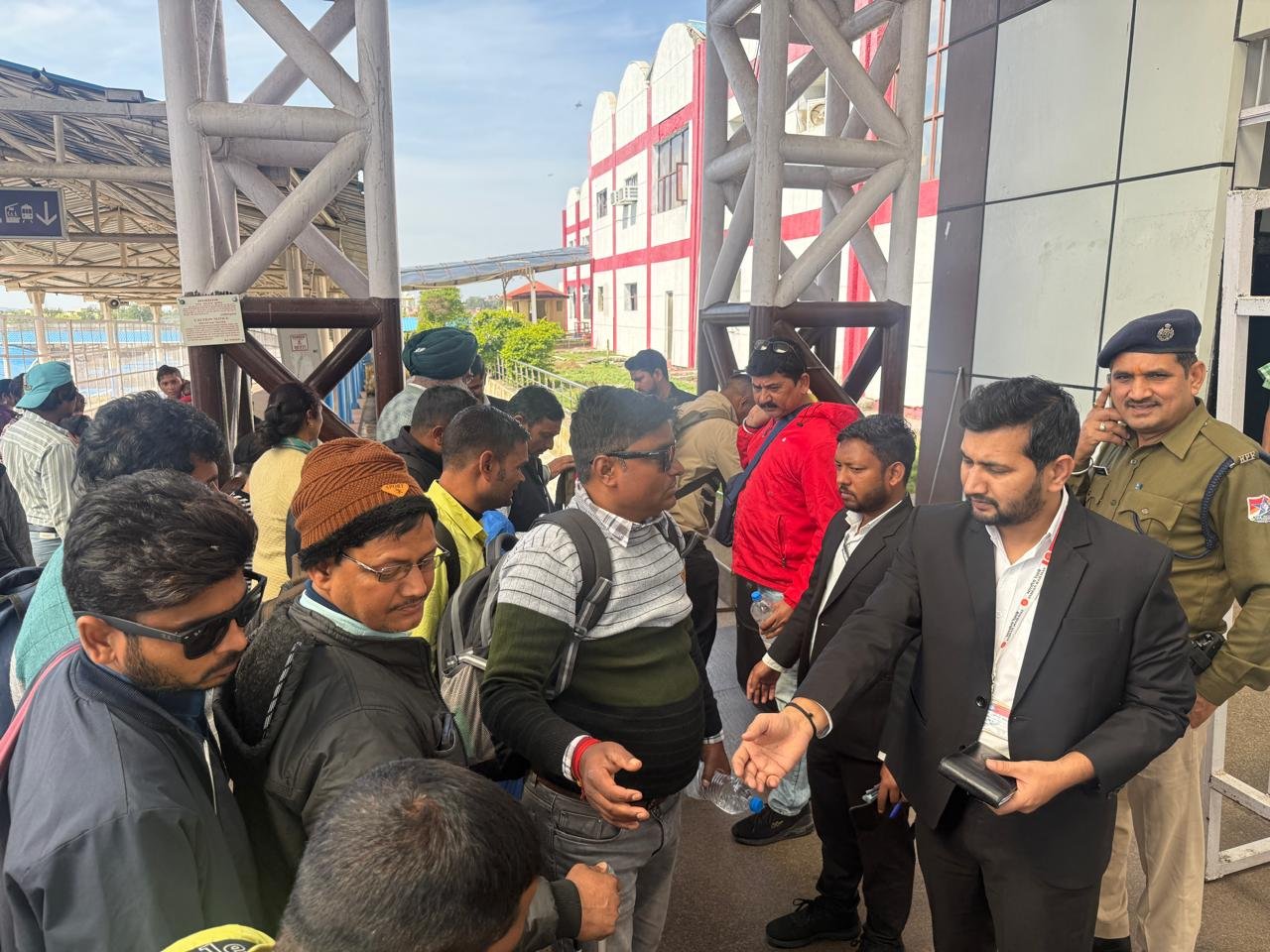 जम्मू मंडल में टिकट चेकिंग आय से वित्तीय वर्ष का शानदार समापन