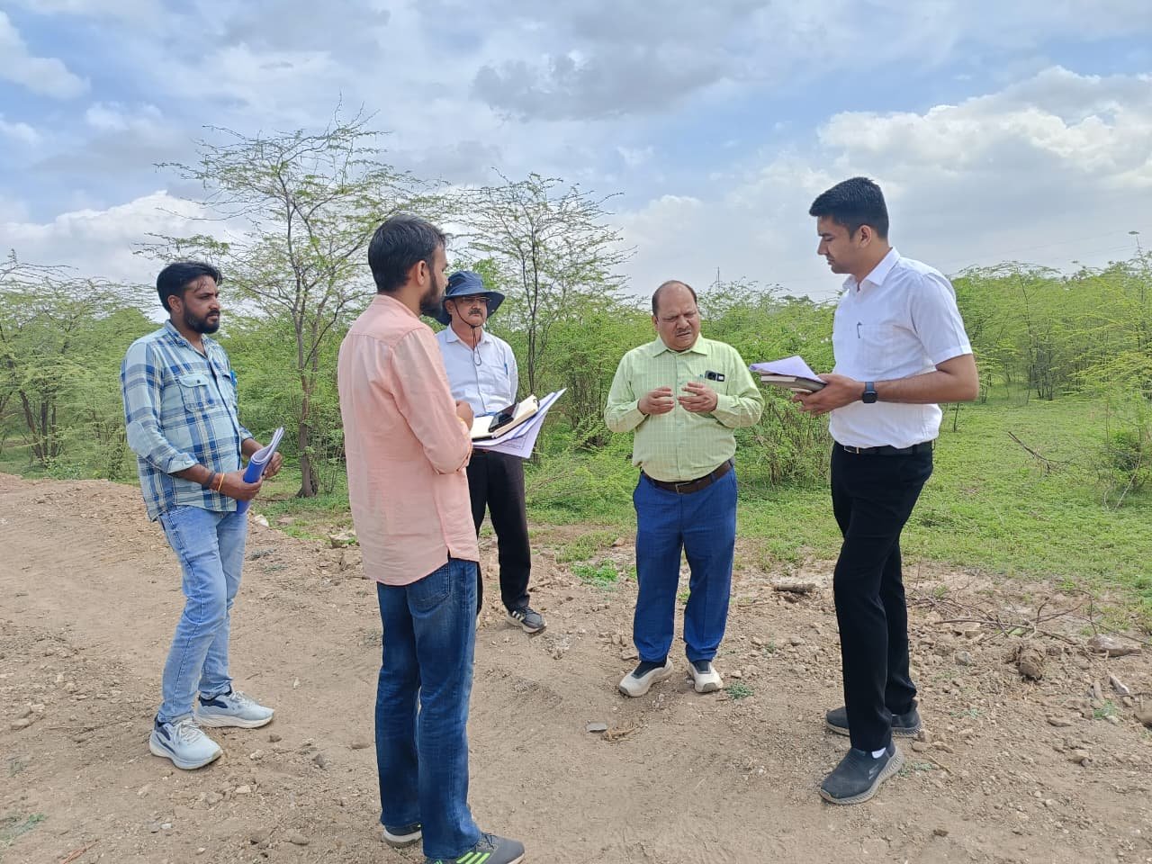 उदयसागर बांध की नहरों एवं बागोलिया फीडर निर्माण कार्य का निरीक्षण, गुणवत्ता व समयबद्धता पर जोर