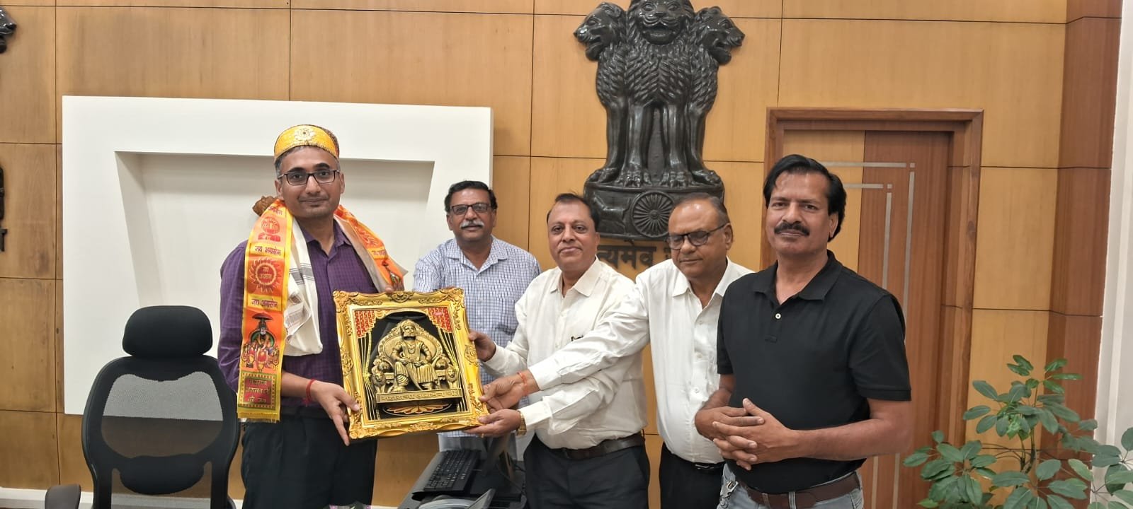 अखिल भारतीय अग्रवाल महासभा ने किया जिला कलेक्टर का अभिनंदन