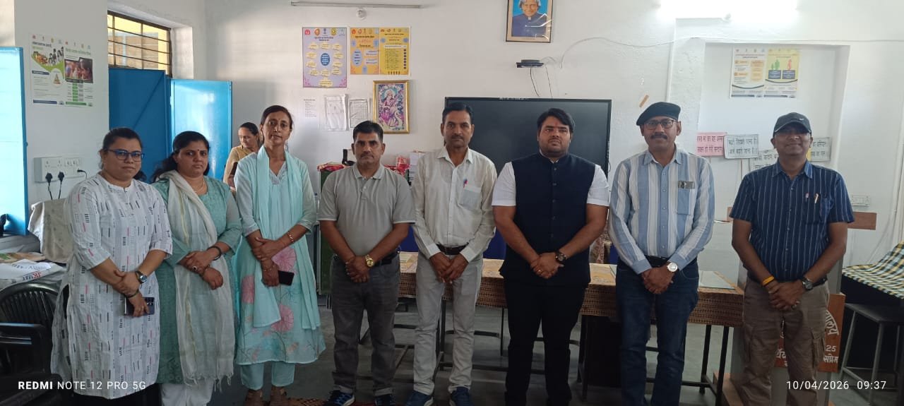 Judge Ajay Meena Interacts Directly with Students on Cyber Crime Awareness
