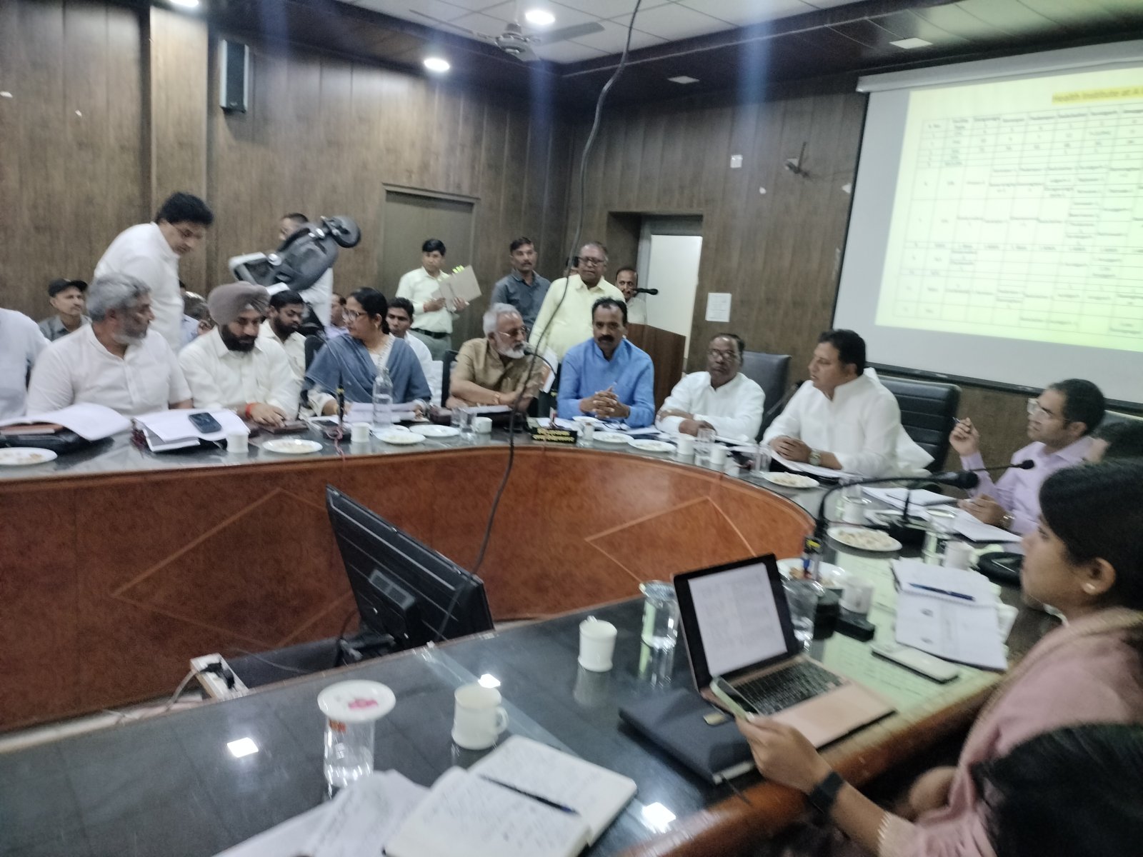 जिला विकास समन्वय एवं निगरानी समिति की बैठक आयोजित