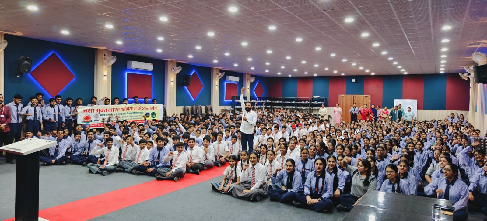 शिक्षण संस्थान में नशा मुक्ति जागरूकता कार्यशाला आयोजित
