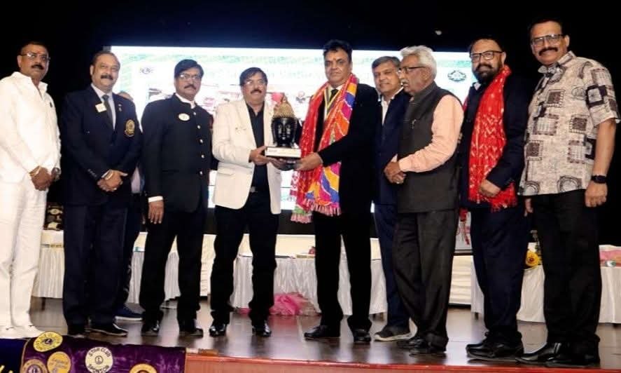 विमल बिहानी रीजन के सर्वोच्च अवार्ड “लायन ऑफ द ईयर” अवार्ड से सम्मानित