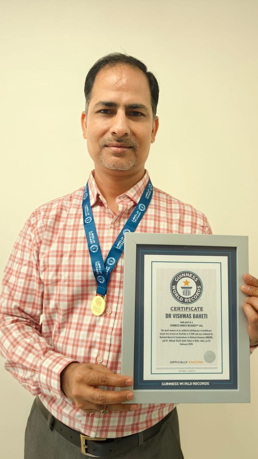 GMCH :###Dr. Vishwas Baheti,Urologist Enters Guinness World Records