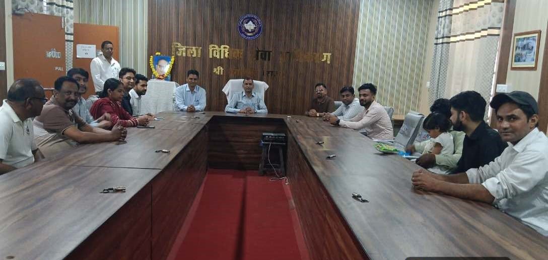 डाॅ. भीमराव अम्बेडकर की 135 वीं जयंती के अवसर पर जिला विधिक सेवा प्राधिकरण में कार्यक्रम का आयोजन