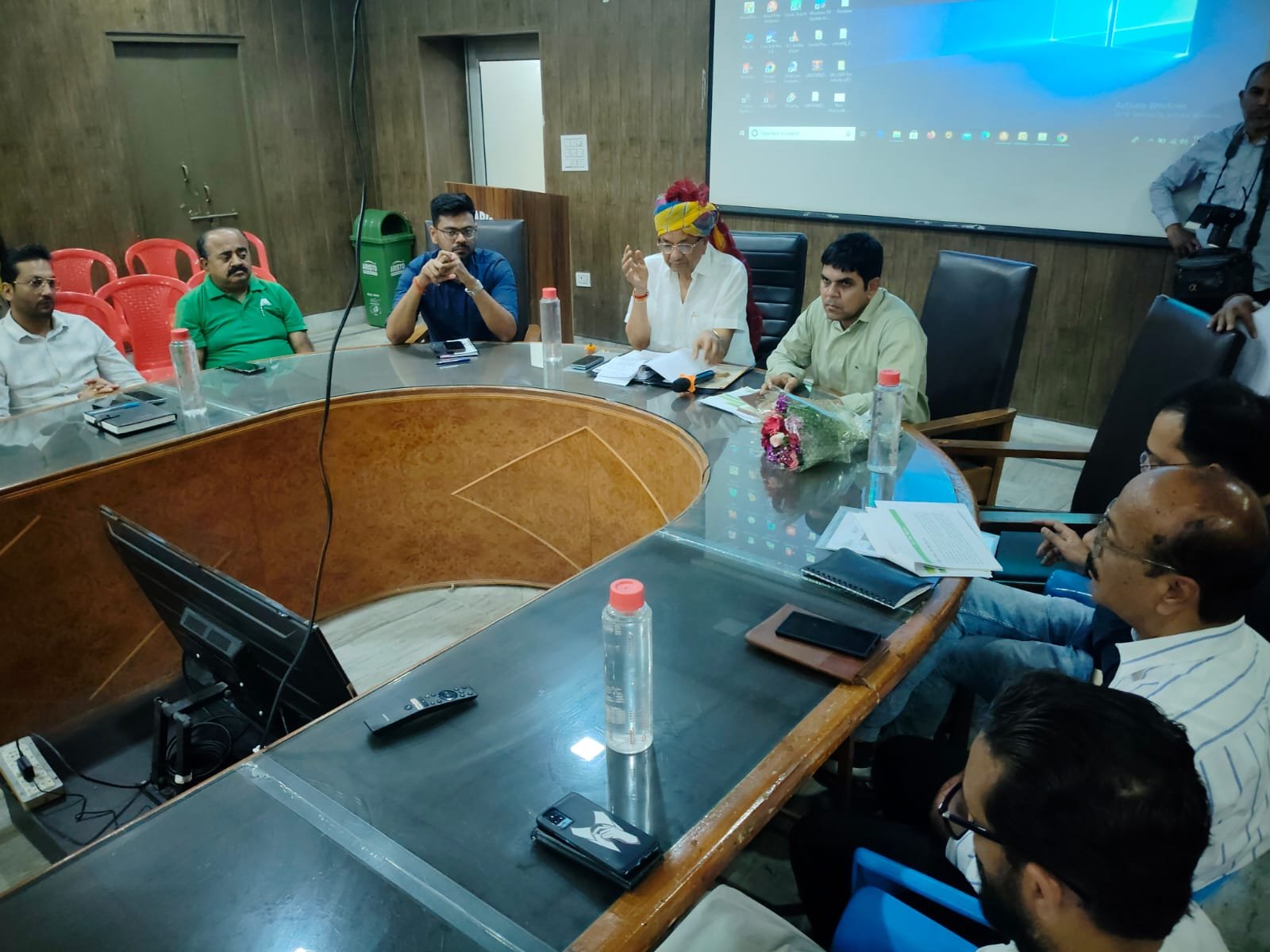 स्वच्छ भारत मिशन को लेकर जिला परिषद सभागार में बैठक आयोजित