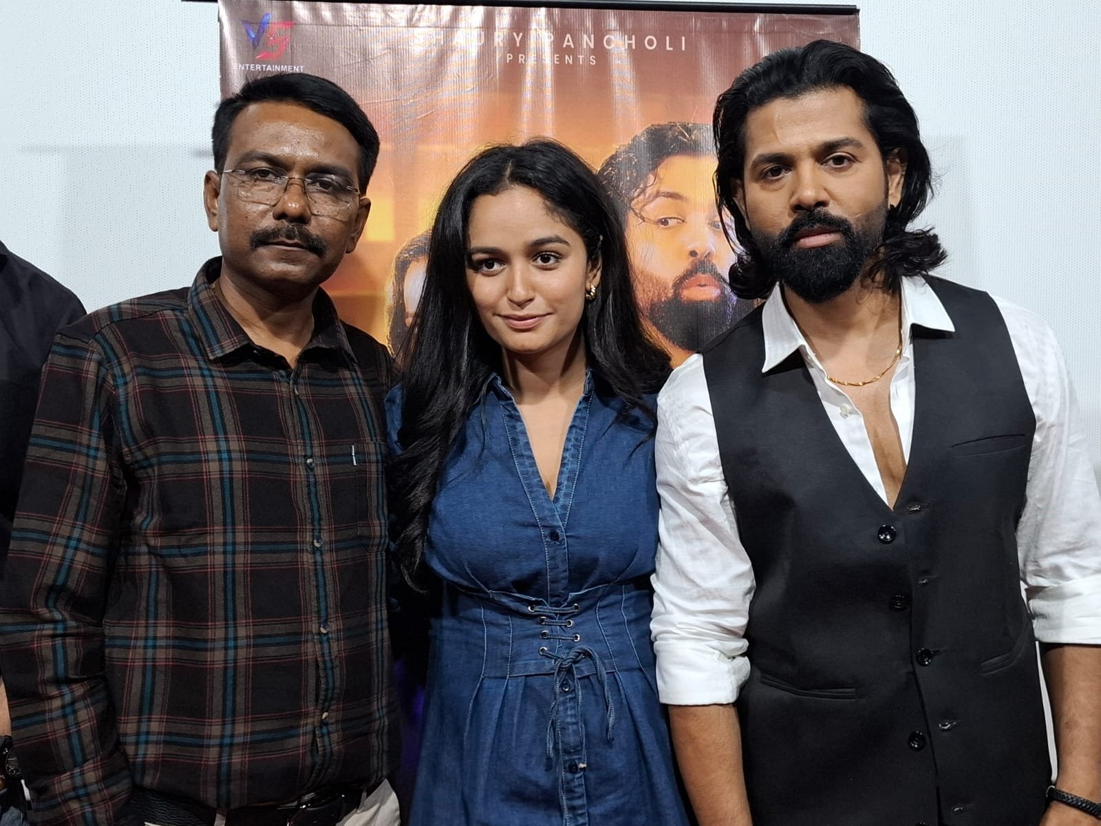 Grand Launch of “Kal Se Daaru Band Hai